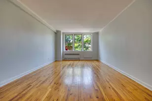 495 E 7th St, New York City, NY 11218 - Photo 2