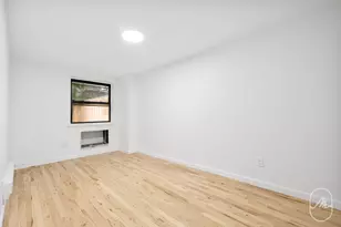 313 W 29th St, New York City, NY 10001 - Photo 8