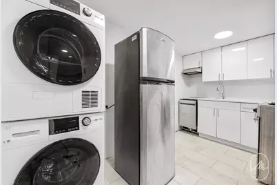 313 W 29th Street #b, New York City, NY 10001 - Photo 6
