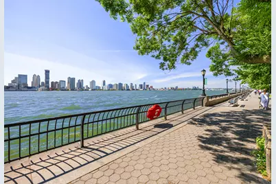 212 Warren Street #3E, New York City, NY 10282 - Photo 18