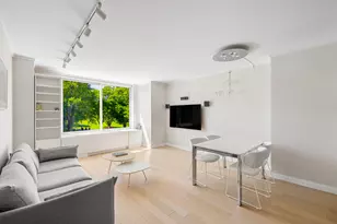 212 Warren St, New York City, NY 10282 - Photo 6