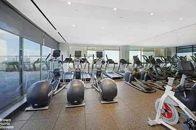 300 E 40th Street #11F, New York City, NY 10016 - Photo 6