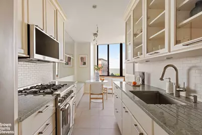 380 Rector Place #8M, New York City, NY 10280 - Photo 4