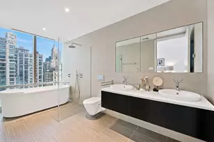 166 W 18th St, New York City, NY 10011 - Photo 6