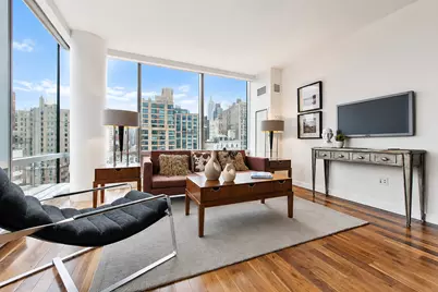 166 W 18th Street #8B, New York City, NY 10011 - Photo 1