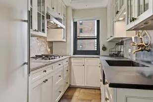 11 Riverside Dr, New York City, NY 10023 - Photo 6