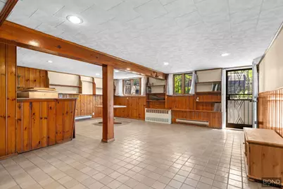 61-25 69th Place, New York City, NY 11379 - Photo 12