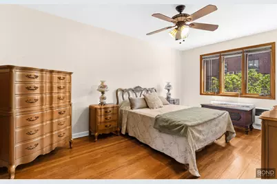 61-25 69th Place, New York City, NY 11379 - Photo 6