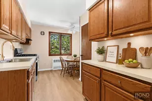 61-25 69th Pl, New York City, NY 11379 - Photo 8
