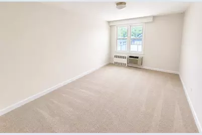 370 Ocean Parkway #3C, New York City, NY 11218 - Photo 2
