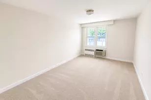 370 Ocean Pkwy, New York City, NY 11218 - Photo 2