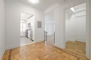 20 E 35th St, New York City, NY 10016 - Photo 2