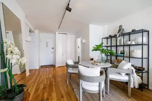 140 7th Ave, New York City, NY 10011 - Photo 2
