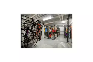 360 W 55th St, New York City, NY 10019 - Photo 12