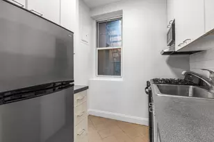 360 W 55th St, New York City, NY 10019 - Photo 6