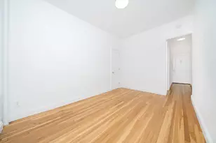 353 W 44th St, New York City, NY 10036 - Photo 2