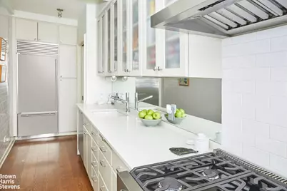 447 E 57th Street #10B, New York, NY 10022 - Photo 8
