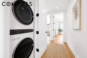 21-17 38th St, New York City, NY 11105 - Photo 30