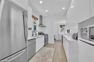 111-16 76th Dr, New York City, NY 11375 - Photo 8