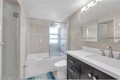 11116 76th Drive, New York City, NY 11375 - Photo 16