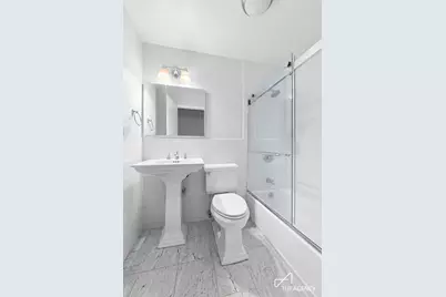 372 5th Avenue #6J, New York, NY 10018 - Photo 10