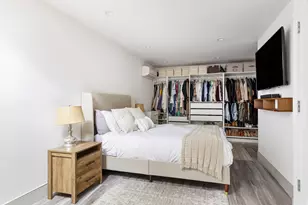 5-30 47th Ave, New York City, NY 11101 - Photo 4