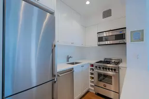 60 E 9th St, New York City, NY 10003 - Photo 4