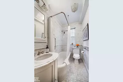 136 E 64th Street #3C/D, New York, NY 10065 - Photo 14