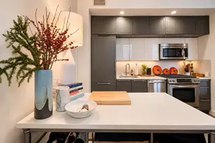 432 W 52nd St, New York City, NY 10019 - Photo 6