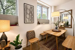 432 W 52nd St, New York, NY 10019 - Photo 2