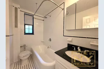 51-01 39th Avenue #R24, Sunnyside, NY 11104 - Photo 4