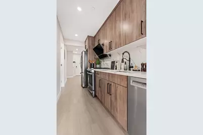 1546 Broadway #4-A, New York City, NY 11221 - Photo 2