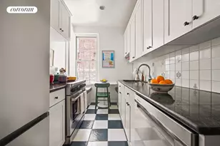 19 Fiske Pl, New York City, NY 11215 - Photo 4