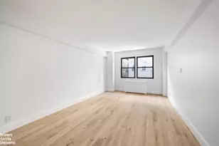 220 E 67th St, New York City, NY 10021 - Photo 8