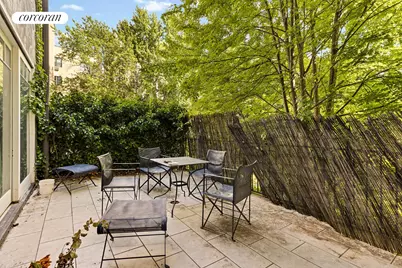 746 E 6th Street, New York City, NY 10009 - Photo 10
