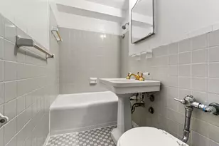 120 E 36th St, New York, NY 10016 - Photo 4