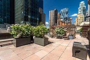 205 W 57th St, New York City, NY 10019 - Photo 16