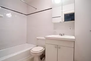 205 W 57th St, New York City, NY 10019 - Photo 8