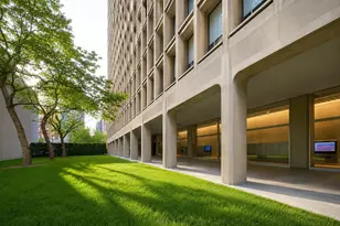 300 E 33rd St, New York, NY 10016 - Photo 18