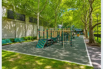 300 E 33rd Street #6N, New York City, NY 10016 - Photo 18