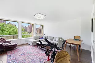 300 E 33rd St, New York, NY 10016 - Photo 1