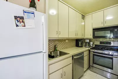 300 E 33rd Street #6N, New York City, NY 10016 - Photo 8