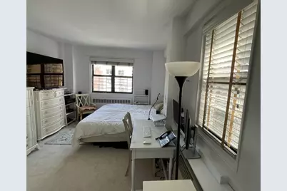 240 E 76th Street #17H, New York City, NY 10021 - Photo 18