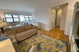 240 E 76th St, New York City, NY 10021 - Photo 2