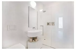 56 Leonard St, New York, NY 10013 - Photo 12