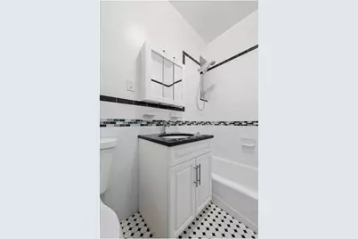 220 E 36th Street #B1, New York, NY 10016 - Photo 4
