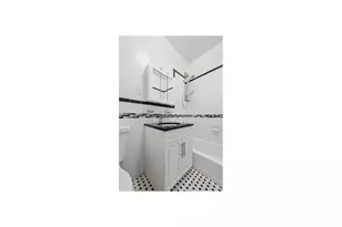 220 E 36th St, New York, NY 10016 - Photo 4