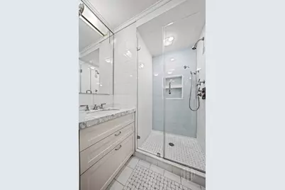 28 E 10th Street #10B, New York City, NY 10003 - Photo 10