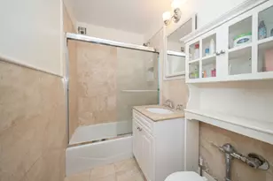 333 E 34th St, New York City, NY 10016 - Photo 10