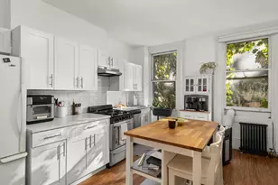 362 W 30th St, New York City, NY 10001 - Photo 8
